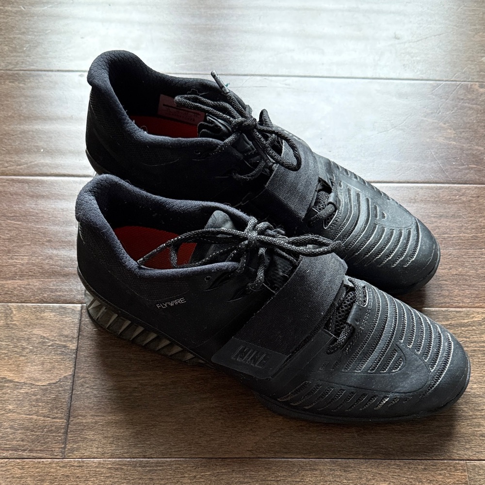 Nike Men’s Black Flywire Lifters